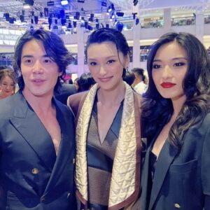 Yvonne Chapman Instagram - Vogue Hong Kong Fashion Night Out 🥰🎉
Thank you @voguehongkong @landmarkhk for a beautiful night xo
.
.
.
.
.
#VogueHongKong
#VFNO
#VFNOAtLandmark
#LandmarkHK