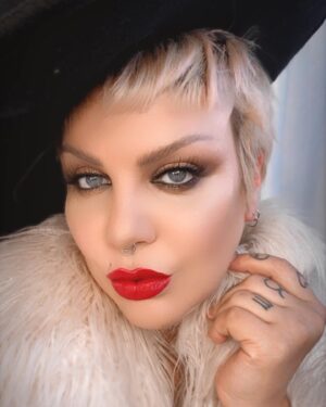 Yvonne MacInnis Instagram - Cruella Inspo photo dump 🖤🤍❤️‍🔥

Welcome to all the new friends here I am so excited to share this next adventure with you all!! ❤️‍🔥❤️‍🔥❤️‍🔥❤️‍🔥

#yvonnetheartist #creativemakeupartist #promakeupartist #makeupmentor #creativemakeup #makeupinspiration #makeuplooks #cruelladevil #cruellamakeup