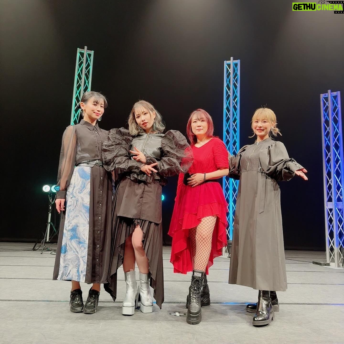 ZAQ - 647 Likes - #りなかる ありがとうございました‼️
相変わらずあったかいイベントでとても楽しかった😊‼️赤崎千夏ちゃん、福原綾香ちゃんのいつメントークも楽しかったし、奥井さんの歌もさすがすぎて、とても勉強になりました🙇🙇🙇
また鹿児島でライブしたいよー🥹
鹿屋ではもちろんですが、アミュ広場で歌える日を密かに夢見てます。あと姶良市観光大使も。。笑
