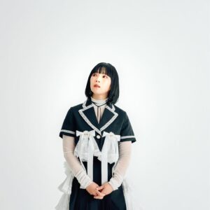 ZAQ Instagram - 喪中ですが今年もよろしくお願いします🙇✨✨

遅ればせながら、ZAQの新曲『マイナーピース』のMVが公開されました❣️

https://youtu.be/zul8B399nzA?si=dcfLfNHof1Hh2bpC

公開から数日経ちましたが、とても嬉しいコメントばかりで作って良かった…！と心から思います。
ありがとうございます。
ワンマンでもお伝えしましたが、「ようこそ実力至上主義の教室へ」のオープニングテーマに採用していただけるのは、視聴者の方々のあつい応援のお陰でしかないです。

よう実3rd seasonの放送は、まだ第一話が始まったばかりです。
めまぐるしい展開の中、一年生編がどう収束するのか、みんなで見届けましょう！

ことしはマイナーピースを持っていろんなところで歌っていきたいと思ってますので、ぜひ温かい目で応援してやってください📣