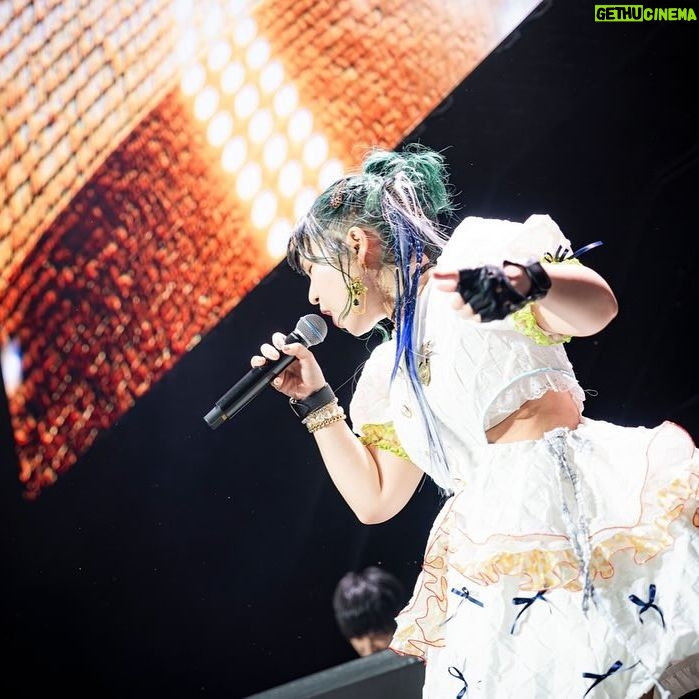 ZAQ - 690 Likes - #ZAQの日
Thank you for coming today!!!!!!
大好きなみんなへ。
私が産んだ音楽を聴いてくれて、私のライブで笑顔を見せてくれて、この場に来てくれて、ありがとう。世界一幸せ!