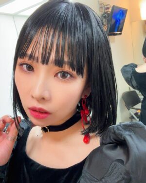ZAQ Instagram - 金曜の深夜25時に
TOKYO MXさんで放映されている『アニメノウタ』にて、
先週「カーストルーム」を歌ってまいりましたー！

TVアニメ『ようこそ実力至上主義の教室へ』オープニングテーマです。

見逃した方は3/7(木)21:54〜の再放送をチェックしてください！

来週のアニメノウタもZAQ歌わせていただきます。
来週歌う曲は…！

…乞うご期待！

衣装は　@bonki_aiko さん
ヘアメイク　吉井雅之　さん
スタイリング　南圭衣子　@m1nam1_515 さん

ありがとうございました😊

﹏﹏﹏﹏﹏﹏﹏﹏﹏﹏﹏
ZAQの日 vol.4®️-self cover live-
2024年3月9日(土)
開場16:00/開演17:00
会場:銀座BASE GRANBELL
チケット:7,000円
﹏﹏﹏﹏﹏﹏﹏﹏﹏﹏﹏