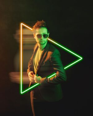 Zach Kornfeld Instagram - ▶️💚1️⃣

📸 @jdrenes 

#tryguys #thetryguys #newera #tryguyszach