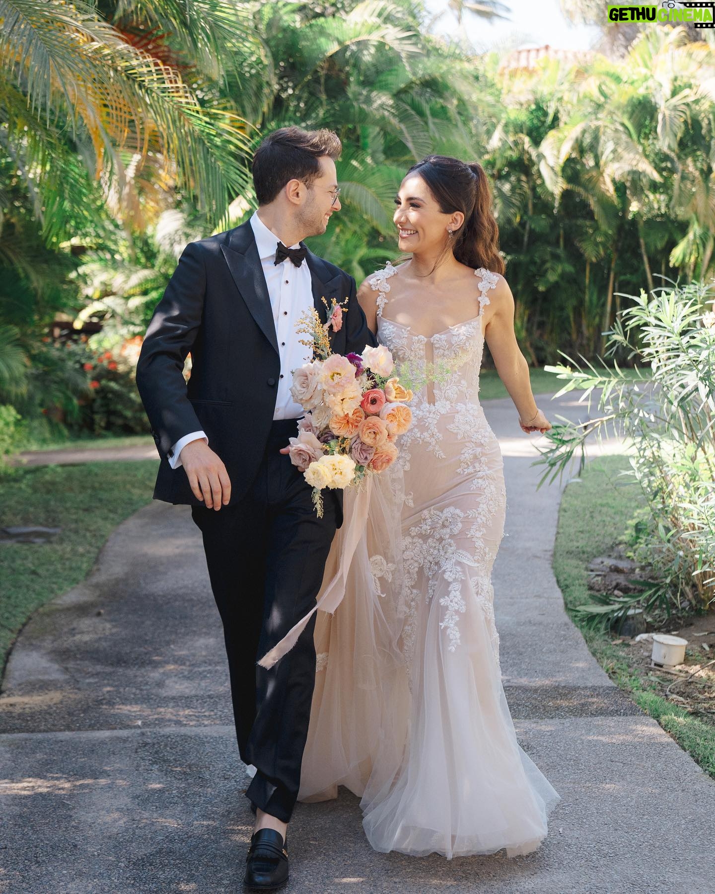 Zach Kornfeld - 256K Likes - We do 👰🏻♀️🤵🏻♂️
Our wedding video is officially out! Overjoyed to be able to relive & share this special day with you all. The biggest thank you to all our loving family, friends, and hardworking vendors who made it possible ✨💕🥹
Planning & Design: @array_creative_design @everydetailevents
Rentals: @ideandomx
Lighting: @lumica.mx
Photographer: @caramia
Videographers: @a.marvideo
Entertainment: @brasstracks
DJ: @mannyvarenn
Catering: @concepto.catering.mx
Paper goods: @velvetfoxdesigns