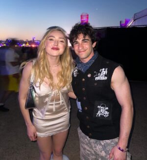 Zachary Gordon Instagram - Greg and Holly take Coachella 🎡🌴🔥