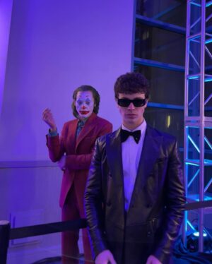 Zackary Arthur Instagram - left earth and went to @saturnawards 

Stylist: @tarzinichols
Stylist assist: @jen_and_juice
grooming: @ashleyceemakeup
Studio: @striiike

products i’d like to mention

@houseofskuff 
@grownalchemist