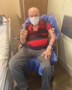 Zagallo Instagram - Após alguns dias difíceis, estou 113% recuperado. Muito obrigado pelo apoio de todos! Vocês vão ter que me engolir! 😉
.
.
#velholobotaon