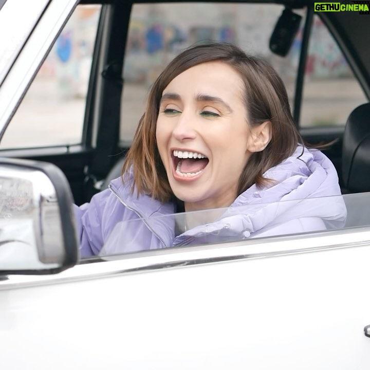 Zahara - 11.3K Likes - Hoy berlin U5 cumple tres años, felicitadla que mirad lo bien criada que la tengo ❤️🎉