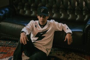 Zahiril Adzim Instagram - Officially remaja 40an today.

Bobbysan x Kovra NHL Off-white ⚡️

Photo by : @faizalnoar