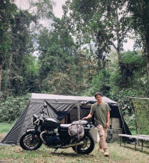 Zahiril Adzim Instagram - Acah - acah moto camping dengan moto orang.