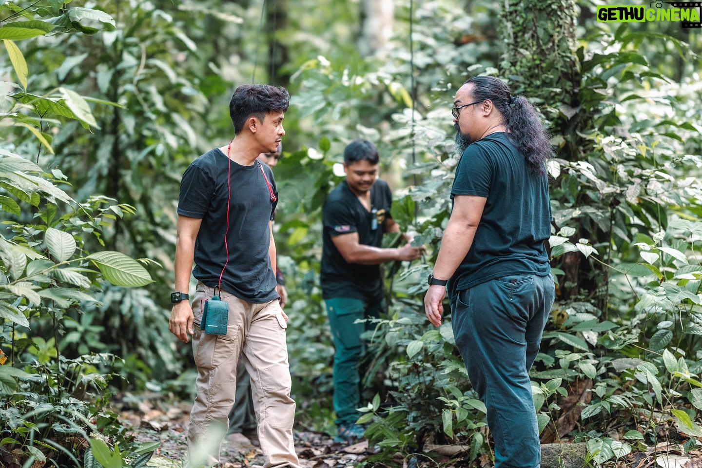 Zahiril Adzim - 2.4K Likes - Sekitar membikin kisah #MartabatMisiBerdarah
Photo by @edysoo ❤️