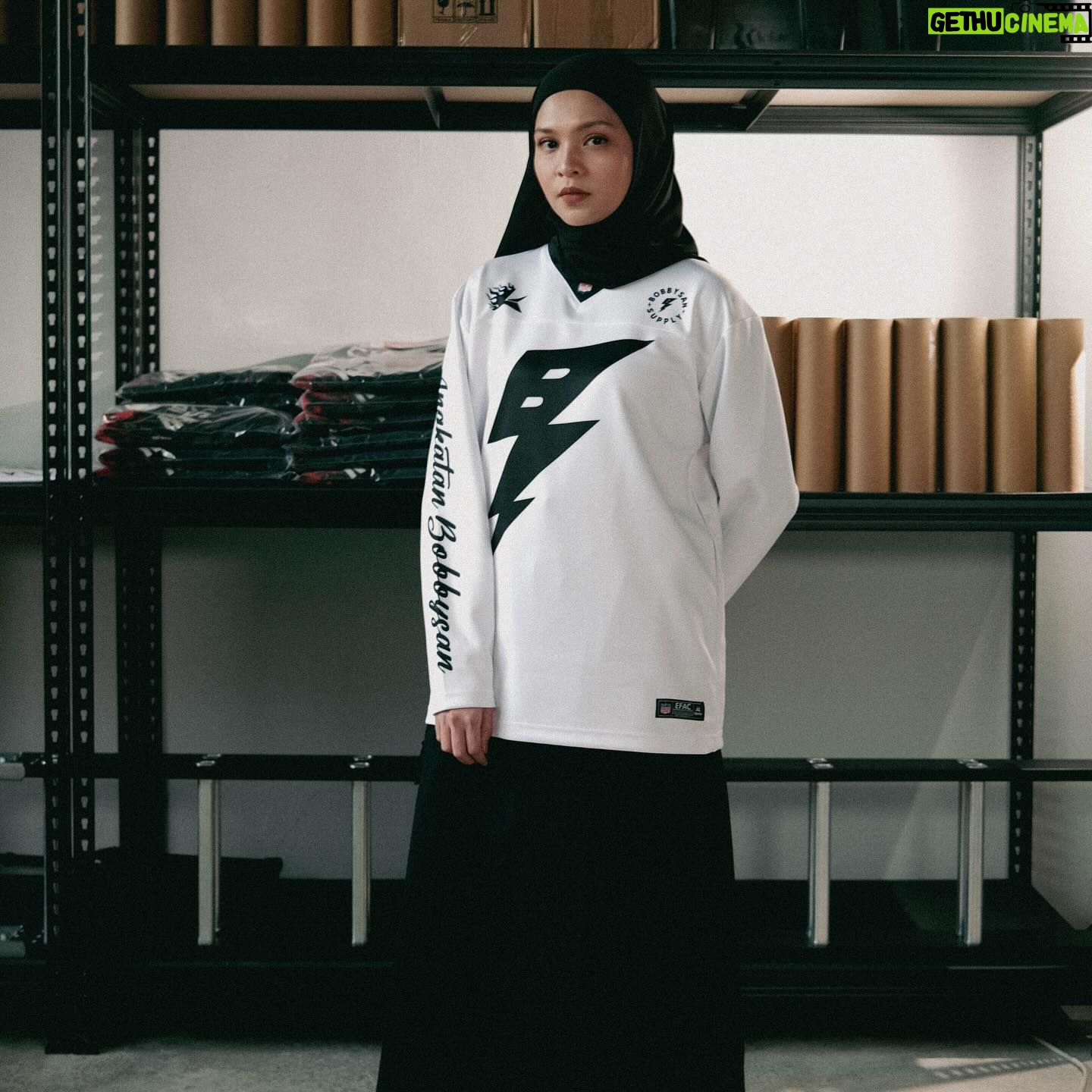 Zahiril Adzim - 4.1K Likes - Ready? Online release @ www.bobbysansupply.com, 12pm ⚡️
Ouh, btw thanks to everyone who came and support our store soft launch yesterday! Have a good weekend, have a good rest!
Don’t forget to catch us live on Tik Tok tonight @ 9pm!
