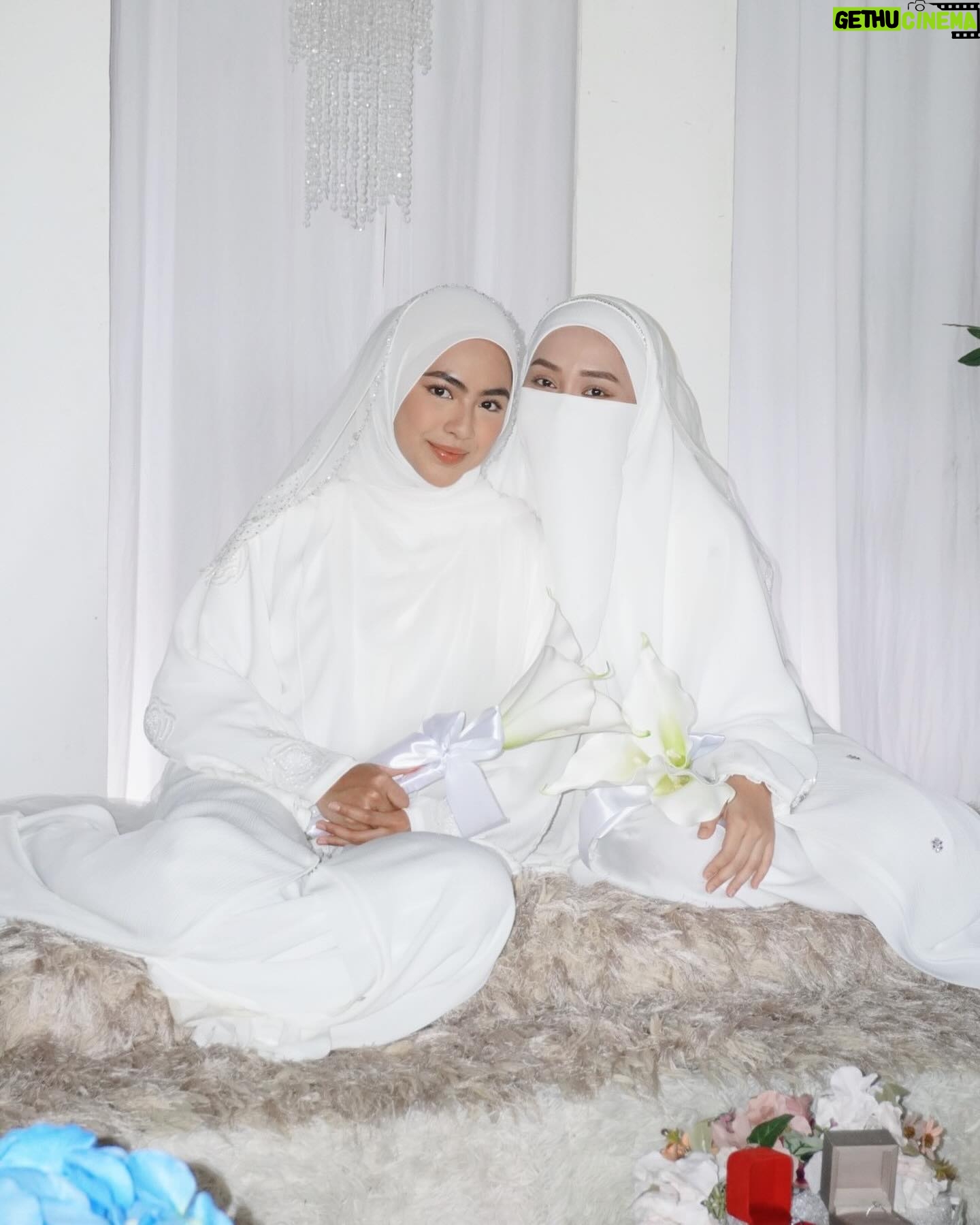 Zahiril Adzim - 59.9K Likes - Betul ke Aminah kahwin dengan Dr Omar? Atau mungkin hanya mimpi semata mata 🫣🤭
#AkuBukanUstazah
#AkasiaTV3