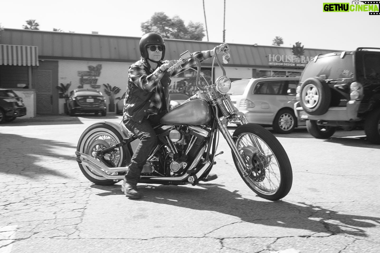 Zahn McClarnon - 7.6K Likes - When Iām riding my motorcycle, Iām glad to be alive. When I stop riding my motorcycle, Iām glad to be alive- Neil Peart
photo-@robertkerian