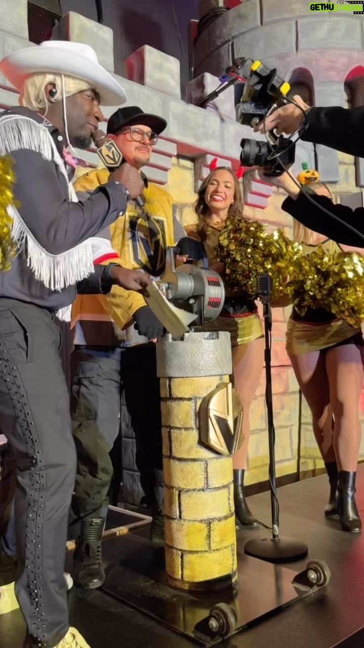 Zak Bagans - 47.6K Likes - Thanks to @vegasgoldenknights for having me for their Halloween game 🎃👻🏒🥅