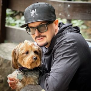 Zak Bagans Instagram - Me & my parents dog Sammy chillin #HM