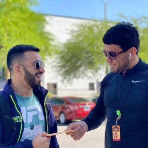 Zarrukh Adashev Instagram - К @ufc ростеру присоединился ещё один боец из Таджикистана и это мой брат Таджикский  Танк @loikradzhabov поздравляю тебя брат ❤️🫂 и вес Таджикистан 🇹🇯 ба пеш