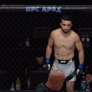 Zarrukh Adashev Instagram - First round and 1 minute of my 3rd @ufc bout.
u probably thinking why I’m posting my fights so much man missing this feeling so much.
Can’t wait to be back soon