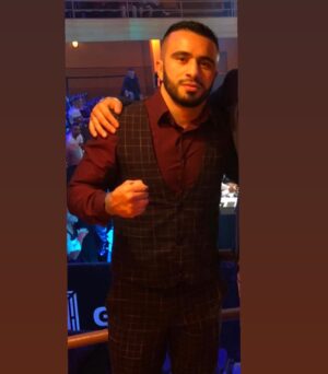Zarrukh Adashev Instagram - Hey @danawhite @mickmaynard2 @mikebisping I think u will need LUXE package translator for @ufc 😂here I’m I grew up in Uzbekistan my nationality is Tajik went to Russian school came to USA when I was 18th so I speak 4 languages Uzbek,Tajik-Persian,Russian,English that’s enough I think 🤔 let me know 😀
coach,fighter,translator sounds good 😁
@aliabdelaziz brother tell uncle Dana about me 😂