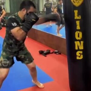 Zarrukh Adashev Instagram - September 8th MAN DOWN 👊🏻🔥🌊 can’t wait to throw some 💣 
Thank u for great gloves @onxlabs 
And for clothes @thelionfightingwear 
Thank u for video @bk_mun1s 

@the__lion_barbershopbk 

8 сентября буду готов пару бомбочек кидать 💣Ин Ша Аллаh #thelion#teamadashevarmy