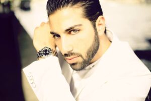 Zaven Aslanian Instagram - On time ⌚️