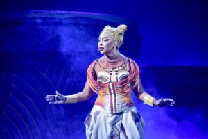 Zayra Setouty Instagram - Très heureuse de vous annoncer que j'interprèterai le rôle de NALA pour le spectacle 
« LE ROI LION ET LES RYTHMES DE LA TERRE » . 
.
.
Nouvelle aventure, nouveau challenge !!!

Merci à toi @andrea.casting pour cette jolie opportunité et tes conseils🥰🦁
.
.IT IS TIME 🦁
.
.📸 @mika.in.neverland 😘🙏🏽
.💄 @salome__mng