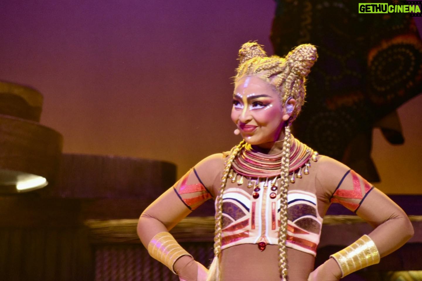Zayra Setouty - 2.3K Likes - Très heureuse de vous annoncer que j'interprèterai le rôle de NALA pour le spectacle
« LE ROI LION ET LES RYTHMES DE LA TERRE » .
.
.
Nouvelle aventure, nouveau challenge !!!
Merci à toi @andrea.casting pour cette jolie opportunité et tes conseils🥰🦁
.
.IT IS TIME 🦁
.
.📸 @mika.in.neverland 😘🙏🏽
.💄 @salome__mng