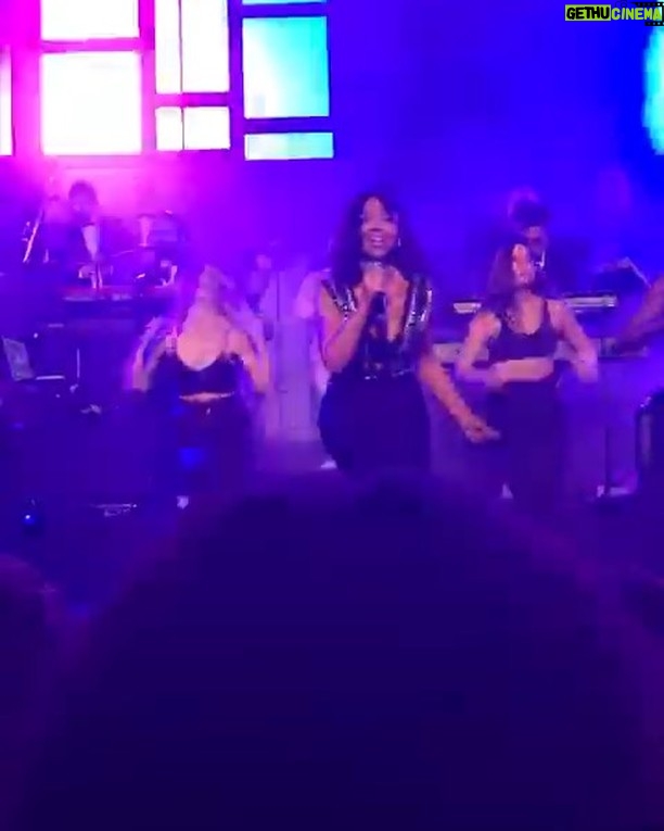 Zayra Setouty - 1.2K Likes - šš½š„ love youuuuuuuuuuuuuuuuuuu š© @versionoriginaleband #BestTeamEver
