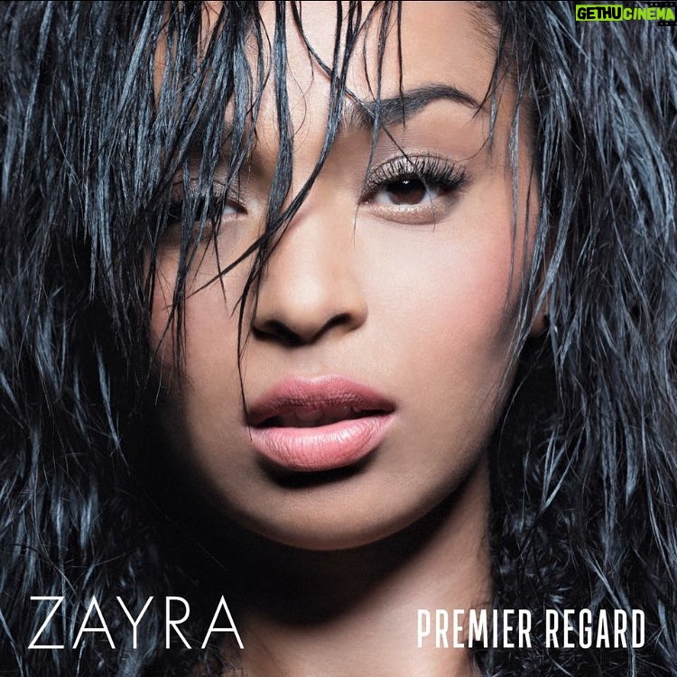 Zayra Setouty - 548 Likes - 11 MARS 2016. C'est au "Premier Regard" que j'ai signé avec Arista. Aujourd'hui je suis fière et émue d'annoncer la date de sortie ainsi que le nom de mon album. 3 ans de travail pour ce résultat. Comment aurai je réussi sans vous et mon équipe? Vous avez été mes mots lorsque j'ai perdu l'inspiration, vous avez été ma force lorsque j'étais faible. Et puis... Qu'est ce que j'ai aimé partager mes moments de bonheur avec vous. Vous faites parti de moi. Je vous aime.
Premier Regard le 11 mars dans les bacs!!