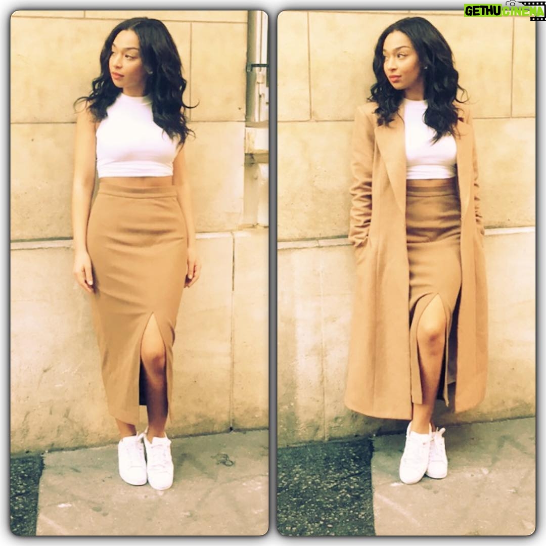 Zayra Setouty - 1K Likes - Mon style du jour šš½ #PROMO #TROPCTROP ... Tu veux le mĆŖme ? Jupe et manteau de chez @houseofcbfr / haut @zara /baskets @adidas_superstars š