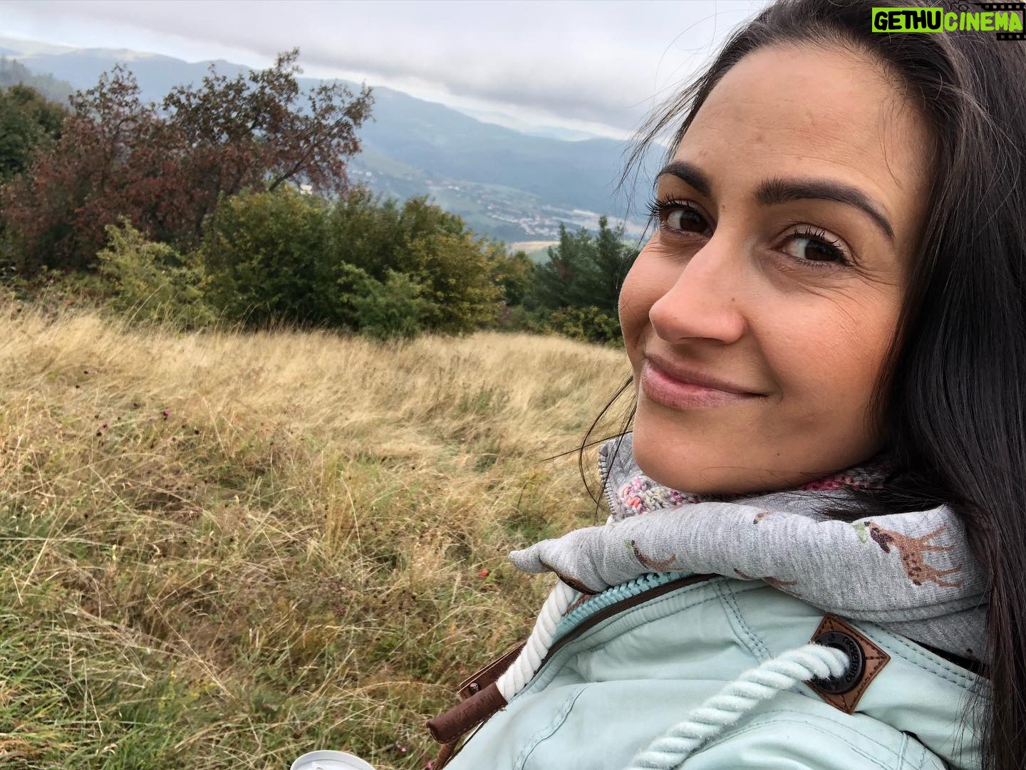 Zdenka Predná - 1.6K Likes - ... Jeseñ...
.. Je sen ..
čo vám ako prvé napadne?🍁🍂
Mne tekvica .. 🧡
Dnes o tomto case som mala byt niekde úplne inde..
#nevadi
#nabuduce
#naistotu
#heroesjourney 💜🦚🍁🌞
#nomakeup
#nofilter
#NOvýhľad
#noaco
🐚
#banskastiavnica
#hornaroven