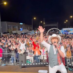 Zé Amaro Instagram - Obrigado FEST INDUSTRIA🙌
Uma noite em grande, junto de um público incrível ❤️ bela organização 👏

É hoje 🤠
16 - MARÇO
COLISEU LISBOA 🇵🇹
ESGOTADO

18 - MARÇO
Póvoa de Lanhoso, Festas de São José 22h 🇵🇹

22 MARÇO - West Palm
Beach, Florida 🇺🇸

23 MARÇO - st.
Petersburg, Florida 🇺🇸

24 MARÇO - Palm Coast, Florida 🇺🇸

31 - MARÇO
 Louredo - Póvoa de Lanhoso 22h 🇵🇹

6 - ABRIL 
Fão - Esposende 22h 🇵🇹

13 - ABRIL
Neuchâtel - Suíça 🇨🇭
Marcações : 0793038484

14 - ABRIL
Barco - Guimarães 22h 🇵🇹

26 - Abril - Mesão Frio, Guimarães 🇵🇹

27 - ABRIL
Boim - Lousada 

11 - Maio - Agilde, Celirico de Basto 🇵🇹

#tourcowboyportugues #zéamaro #zeamarotour #zeamaro #coliseudelisboa #meucoracaodecowboyapaixonado #casinha #casinhabranca #cowboy #festadecowboy #aluatueeu #cowboyappaixonado #aminhaestrada #cowboyportugues
