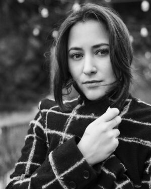 Zelda Williams Instagram - I’m not sure precisely when I started to look like an impish English professor who moonlights as a wizard but I’m definitely ok with it. 

Photo by the lovely @shayan.asgharnia
Hair and MU by @nancileesantos and @kmannmakeup