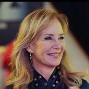 Zerrin Nişancı Instagram - Artık yüzler gülecek!! @iyilikdizifox @medyapimresmi