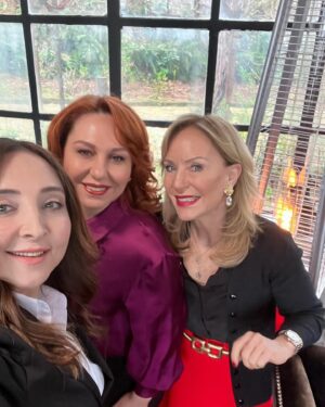 Zerrin Nişancı Instagram - Hazır mıyız??? @sadakatsizdizi @medyapimresmi @kanald@