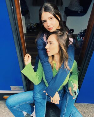 Zeynep Parla Instagram - 