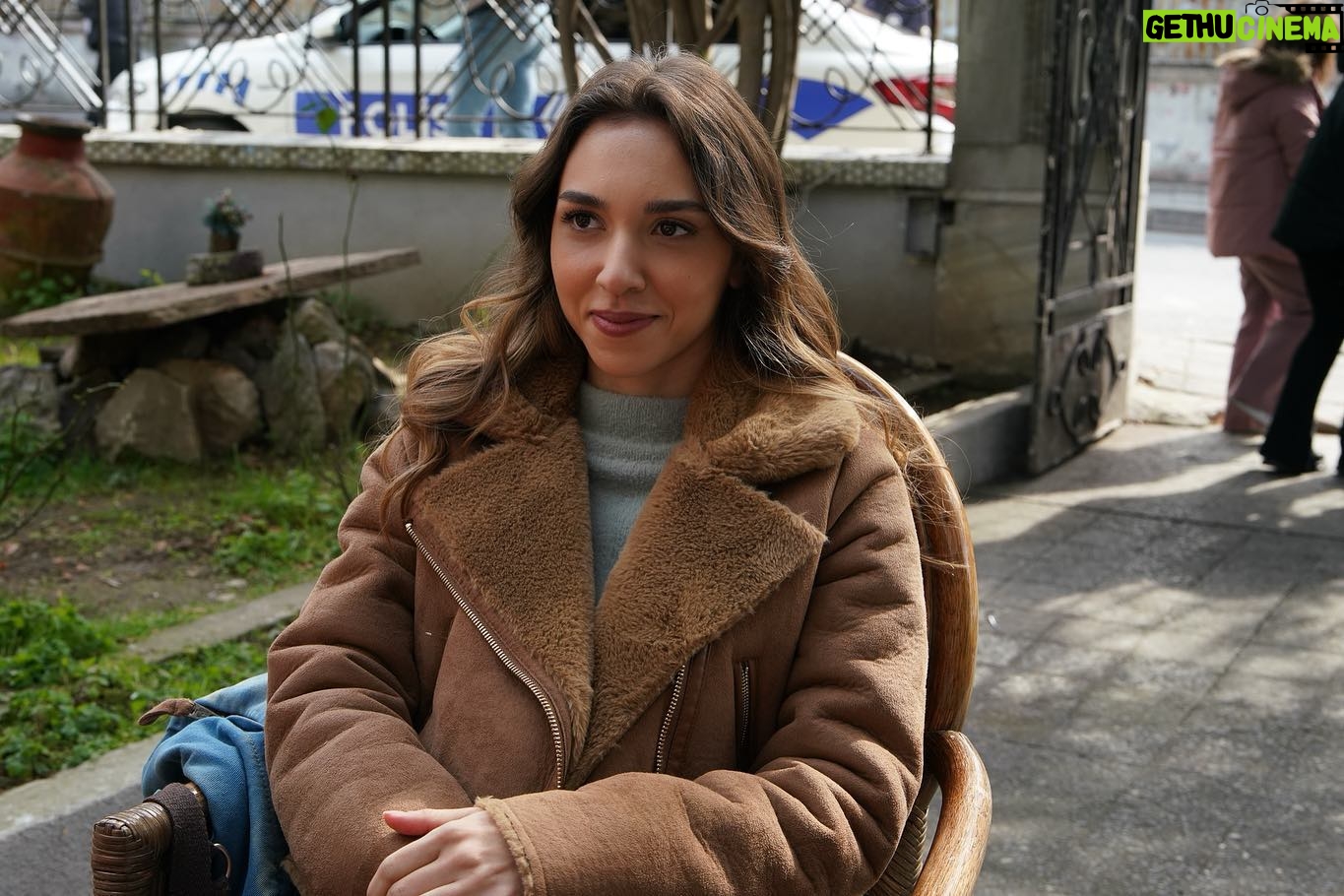 Zeynep Parla - 5.3K Likes - Kocaman kalp 🫶