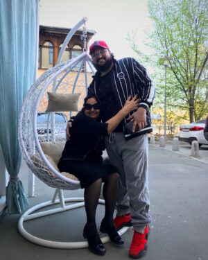 Zhan Grigorev-Milimerov Instagram - Мой маман, мой друган, I love you ❤️

Всех с Днём Матери! Берегите и любите своих матерей!!!