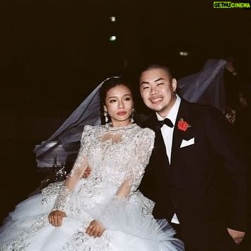 Zheng Qing Yu - 820 Likes - we couple - our family
♥️