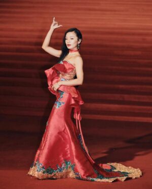 Zheng Qing Yu Instagram - #金馬60
#愛是一把槍

Source by @marieclairetw @udnstars @ettodaytw