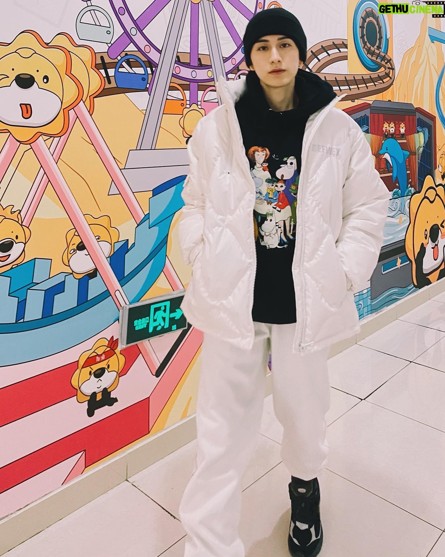 Zhu Zanjin - 34.7K Likes -