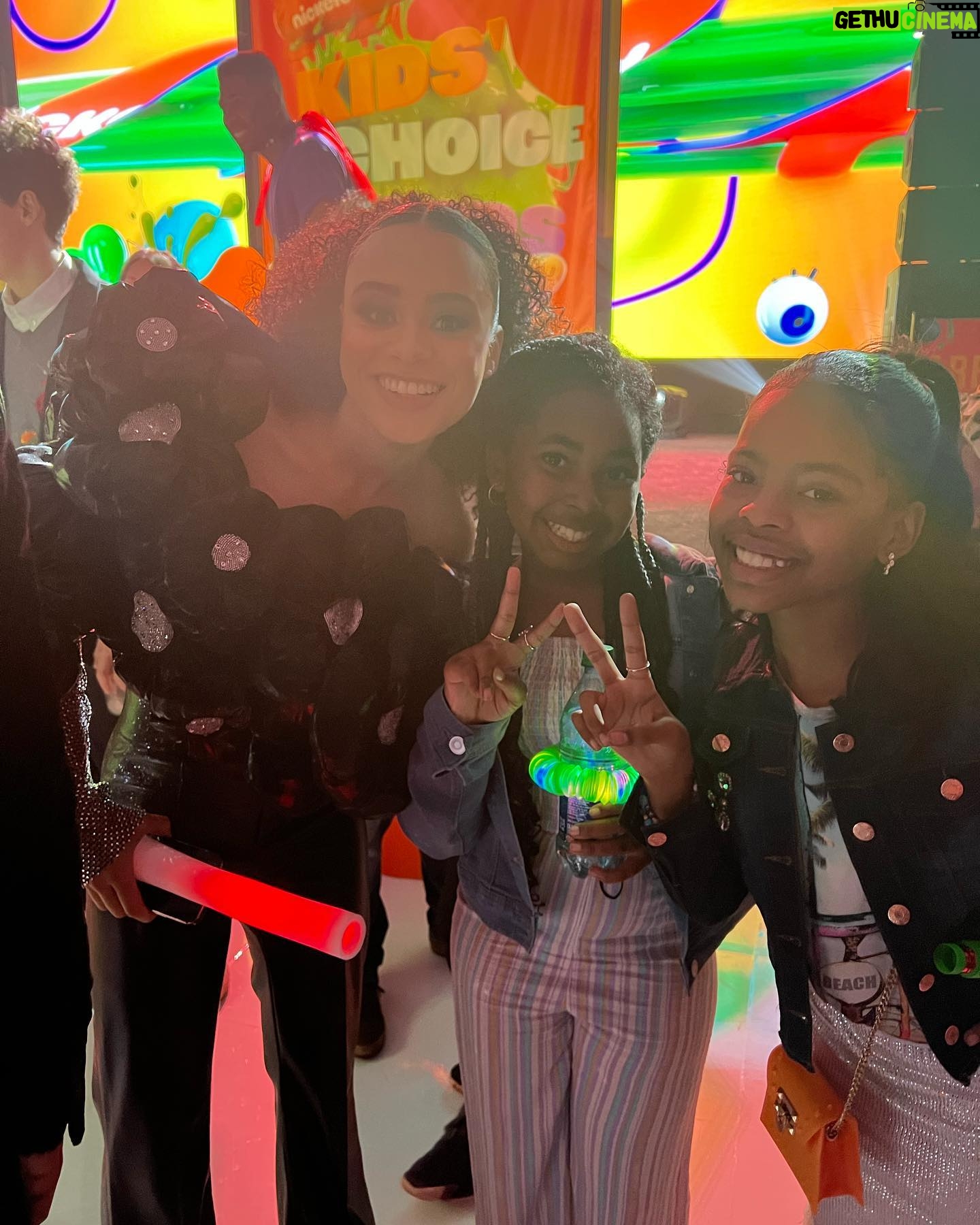 Zion Broadnax - 291 Likes - @pressley @jordanmatter @jahzirbruno @gabriellenevaeh @benoftheweek @treymakai #nickolodeonkidchoiceaward #zionbroadnax I had a BLAST at the Nickelodeon kid choice award ! Can’t wait to come back next year!!!! 😁 #nickelodeonkidschoiceawards2023