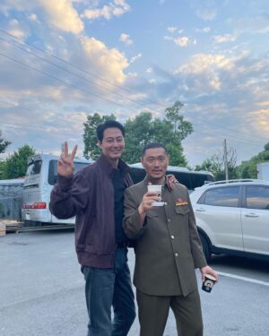 Zo In-sung Instagram - 그동안 무빙을 사랑해 주셔서 감사합니다. -김두식올림-