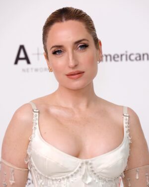 Zoe Lister-Jones Instagram - A few more from last night ✨ Thank you @eltonjohn @ejaf it was an honor to support the amazing work the Elton John AIDS Foundation continues to do. And thank you to the best date ever @sammicohen 💋 #ejaf