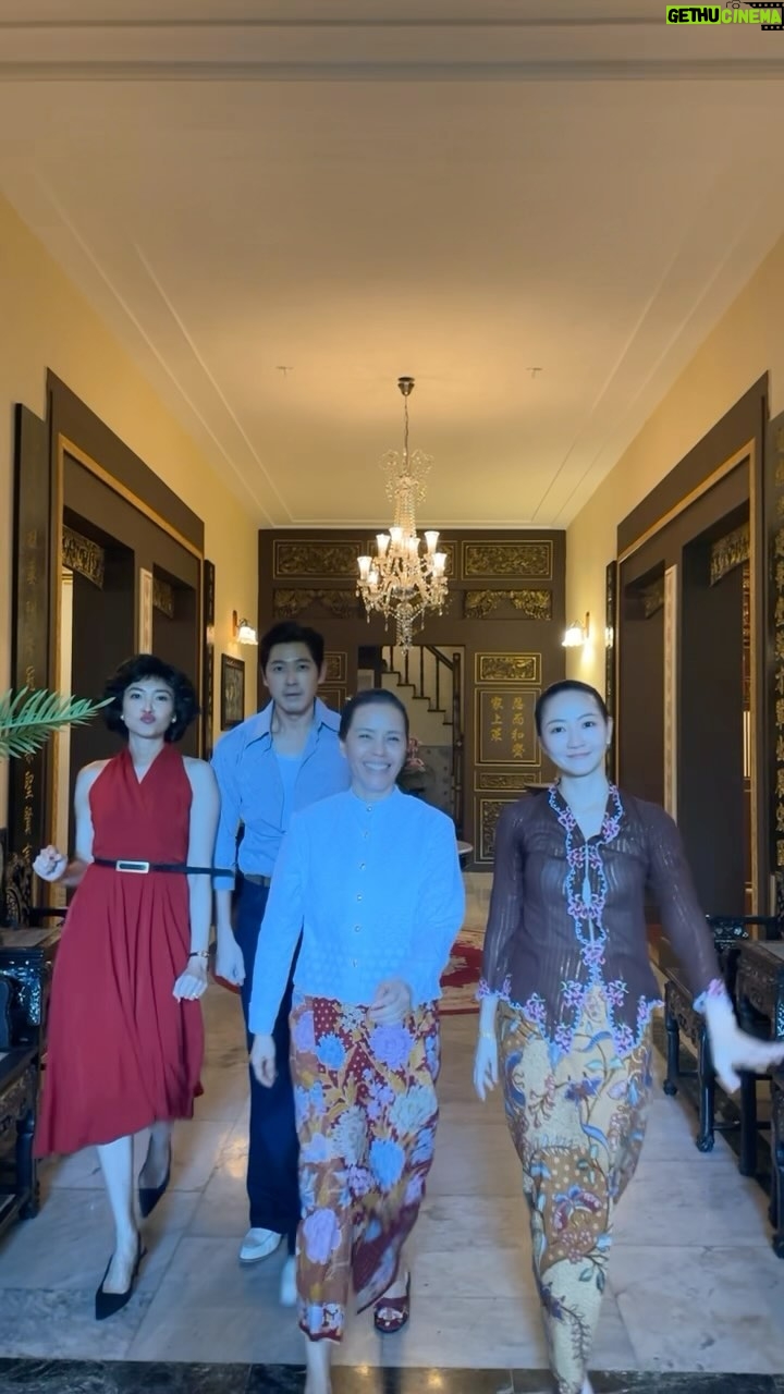 Zoe Tay - 5K Likes - Take one, one take 😏🎬
📹 @prisceliachan 🫶🏻
@mediacorp.re.dian
@the_celebrityagency
#MediacorpEmeraldHill
#EmeraldHill
#小娘惹之翡翠山
#下班啦