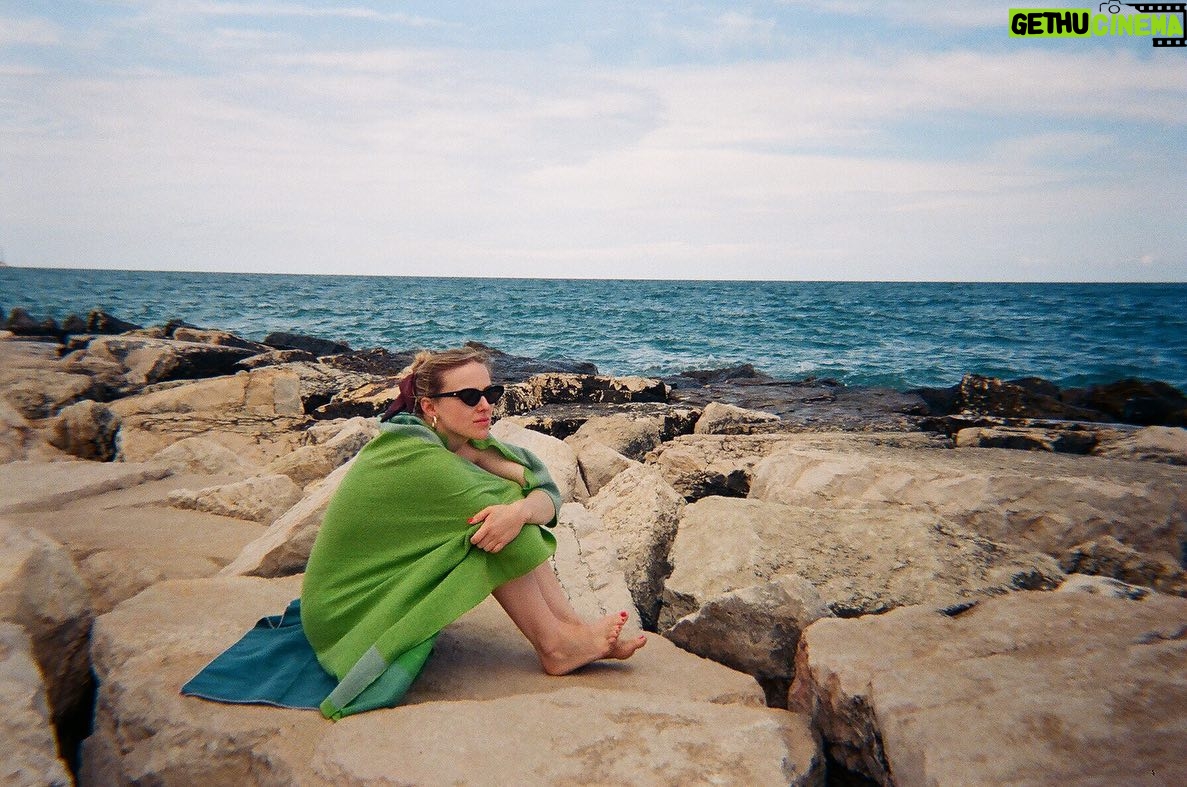 Zofia Domalik - 1.3K Likes - Wywołałam zdjęcia sprzed pół roku, brawo ja #summer #photodump