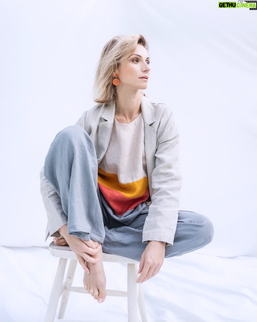 Zuzana Kanócz - 707 Likes - Je ten pravý čas na zmenu šatníka. Na jar a leto je ľan ako stvorený. U @colombiana_design máte na výber všetko čo by ste mohli potrebovať . @barapodola 📷
