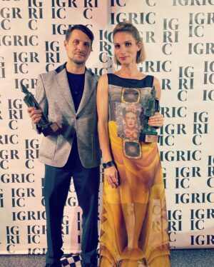Zuzana Kanócz Instagram - 🪶Ďakujeme 🪶 
  iGRiC 2021

Moja obľúbená Frída od 
@zuraba_studio_de_creation ✨