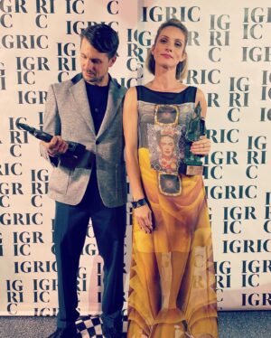 Zuzana Kanócz Instagram - 🪶Ďakujeme 🪶 
  iGRiC 2021

Moja obľúbená Frída od 
@zuraba_studio_de_creation ✨