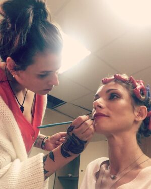 Zuzana Kanócz Instagram - 🎀niečo sa pre vás chystá 🎀  majte krásny a pokojný víkend 🦋